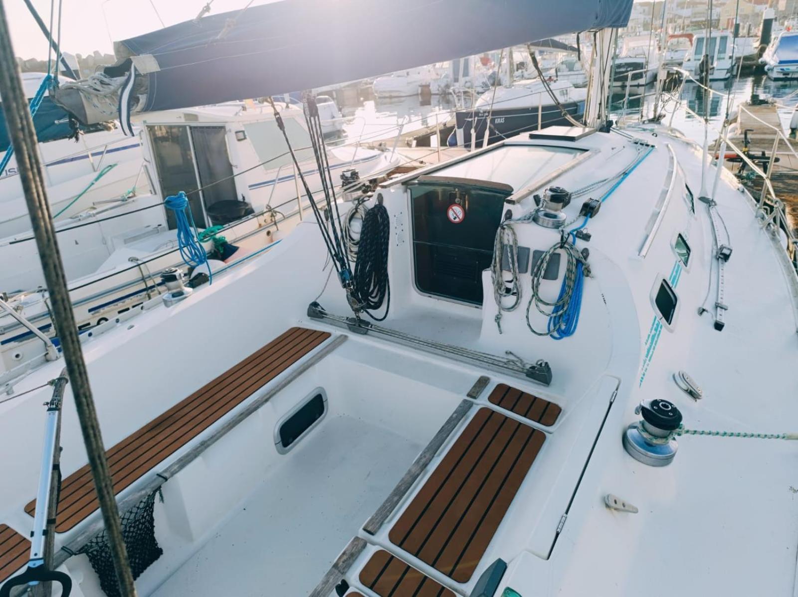 Barco A Vela Em Peniche - West Sailing Otel Dış mekan fotoğraf